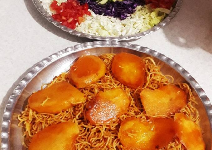 Makaroni Iranian spaghetti with tahdig