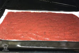Plum puree in the oven